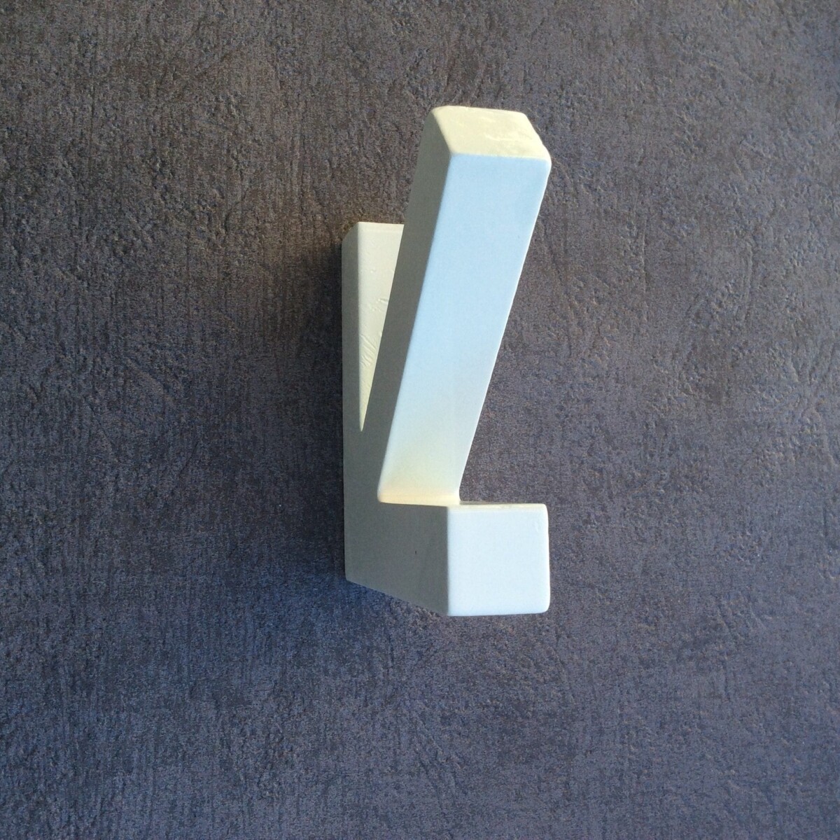 Image 1001 Patère Porte manteau fleche blanc dans le site N°1 de patère et porte-manteaux de france
