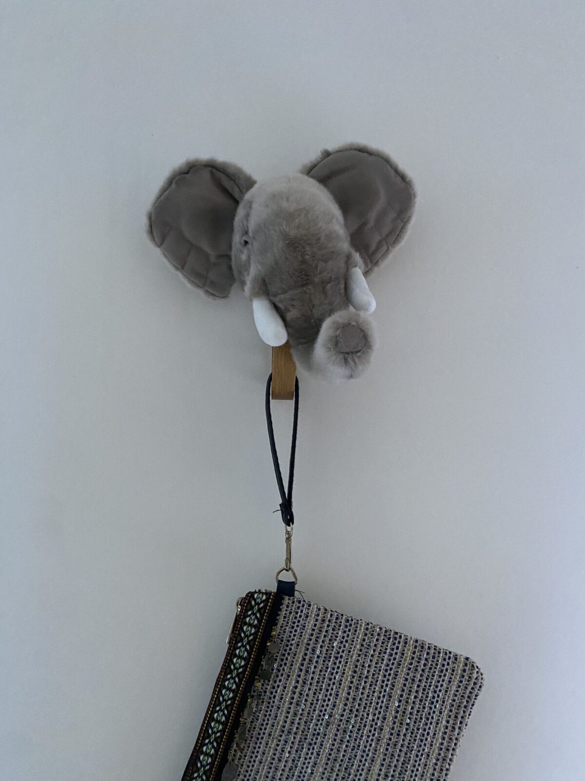 Porte-manteau chambre enfant éléphant peluche