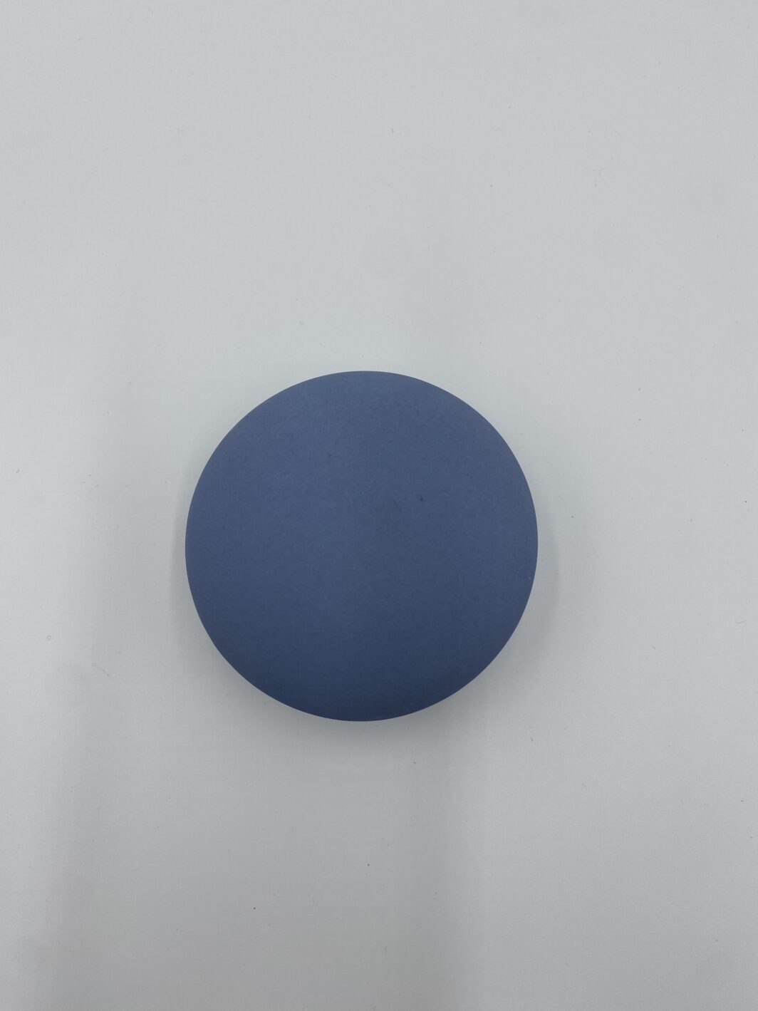 Patère bouton céramique 9 cm bleu cobalt mat