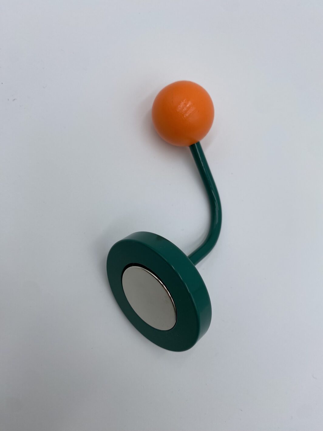 Patère orange vintage aimantée