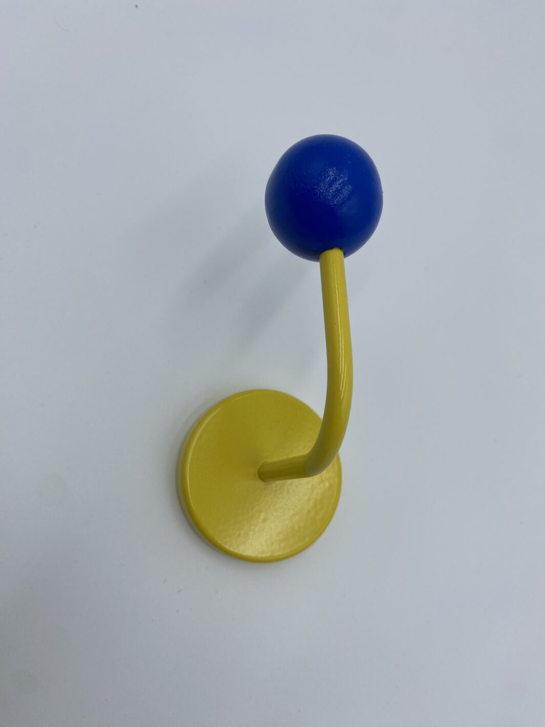 Porte-manteau aimant bleu