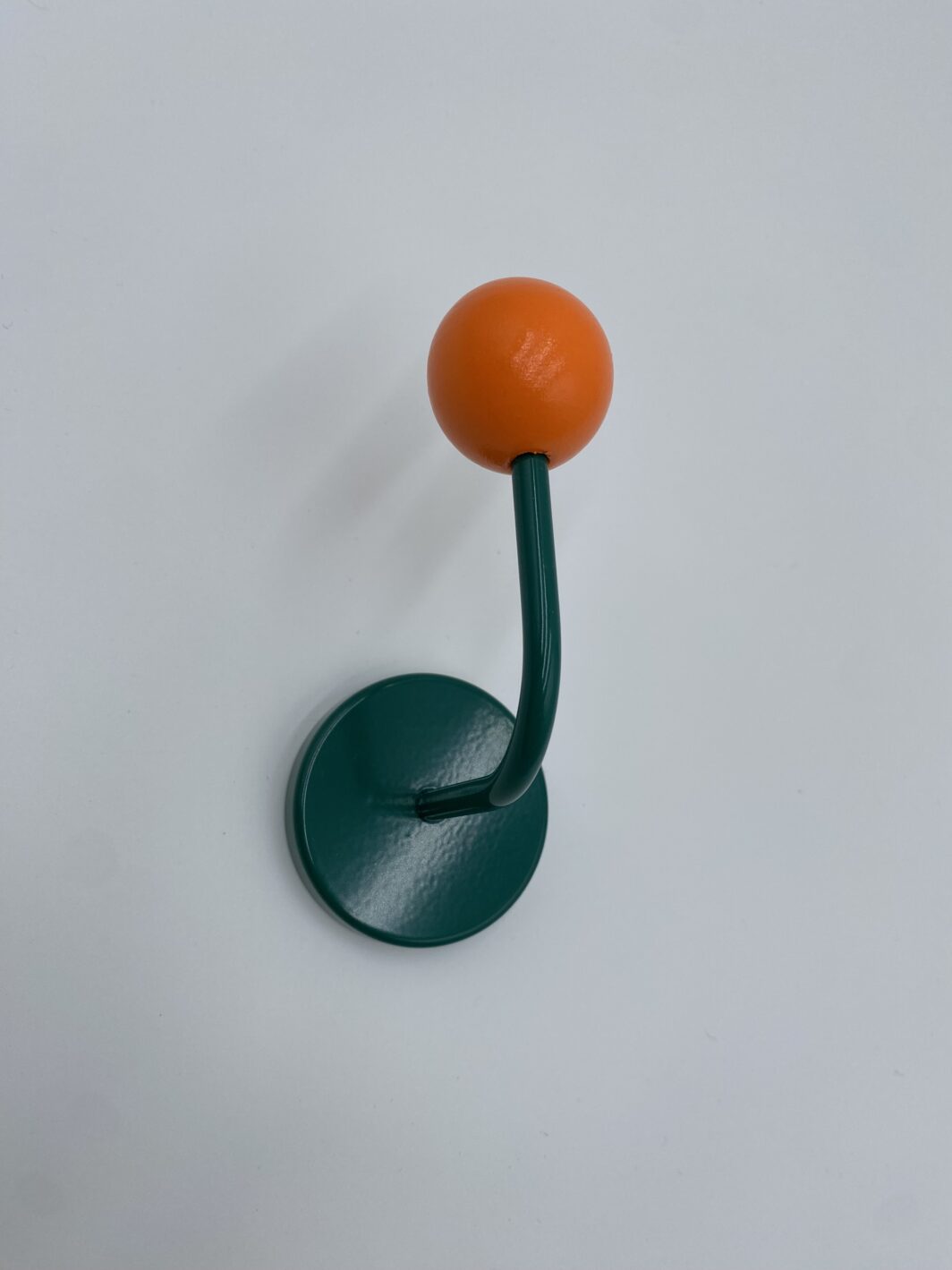 Porte-manteau aimant orange